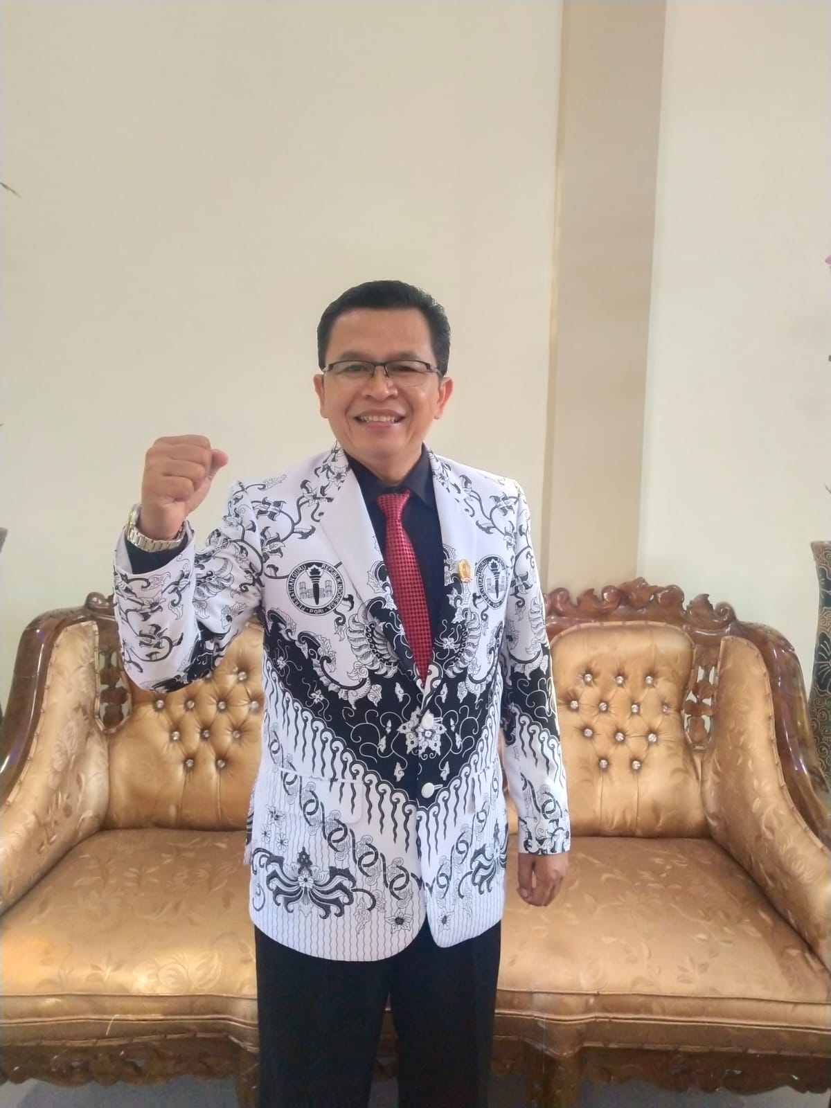 Didukung Ranting dan Cabang, Surya Masih Pertimbangkan Maju Jadi Ketua PGRI Kuningan