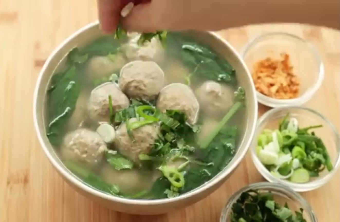 Resep Bakso Sapi Kenyal dan Padat ala Chef Devina Hermawan, Bisa Bikin di Rumah!