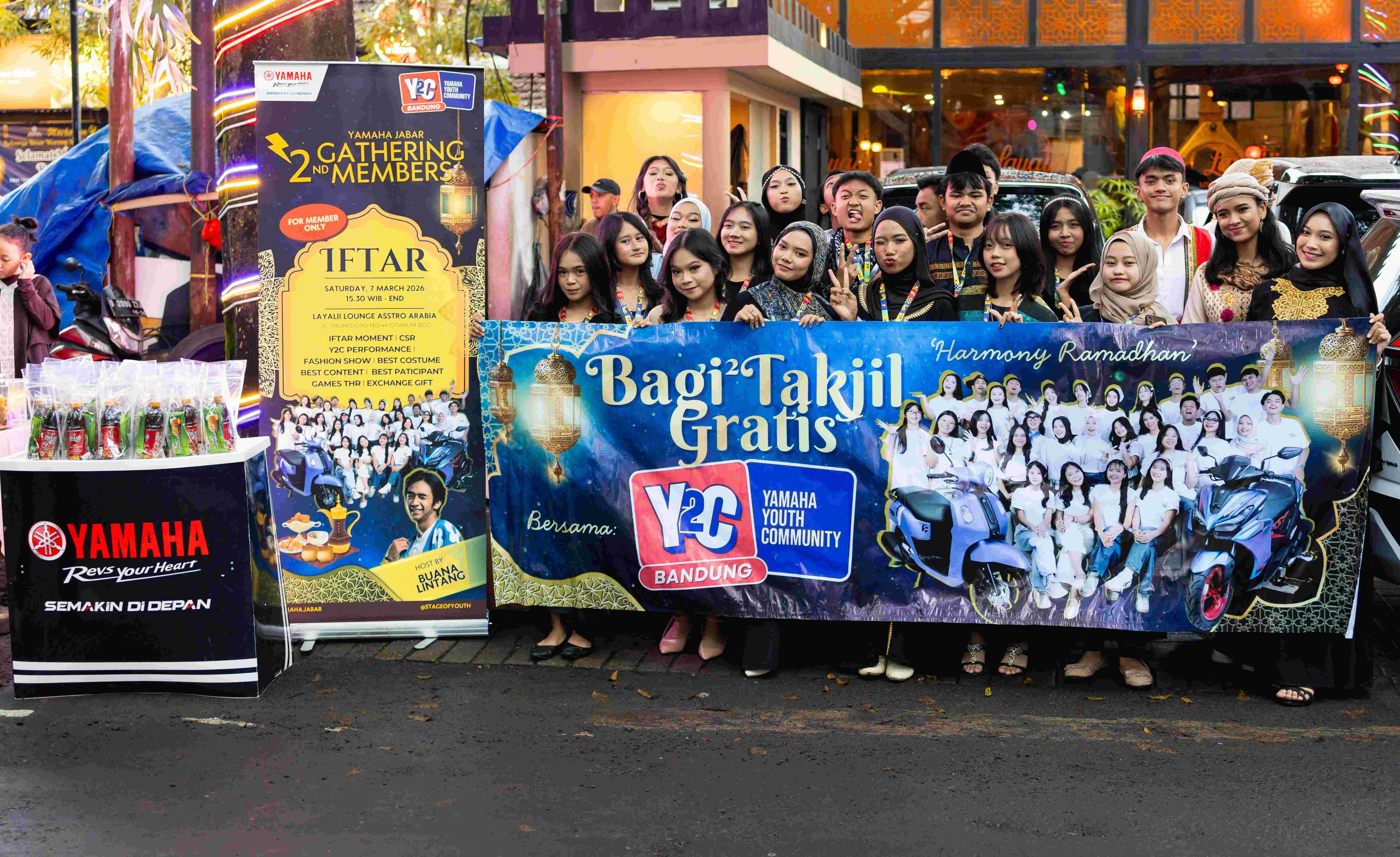 Yamaha Youth Community (Y2C) Bandung Perkuat Kebersamaan Lewat Iftar Member & CSR Berbagi Takjil