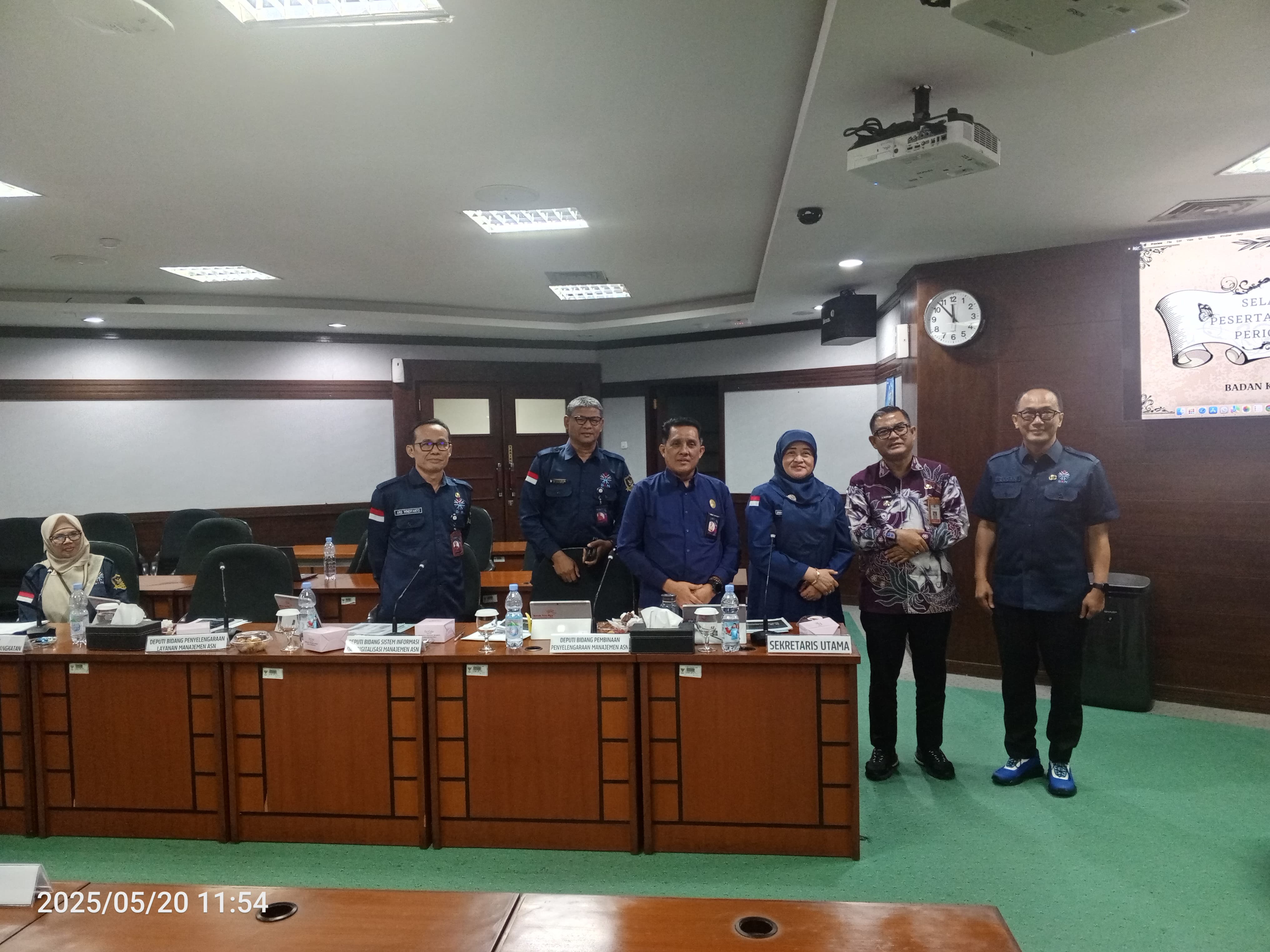 Kadisdikbud Kuningan Ukir Sejarah Baru: Raih Kenaikan Pangkat Luar Biasa dari BKN RI