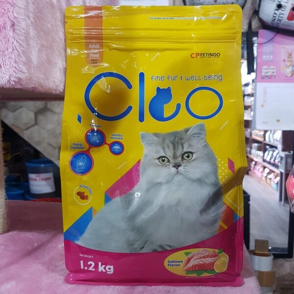5 Merk Makan Kucing Murah dan Bernutrisi, No. 1 Cleo Salmon Adult 1.2 kg Cuma Rp. 53.000 Saja!