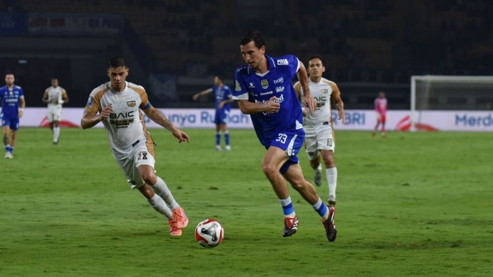 Dibalik Padatnya Jadwal Persib Bandung, Thom Haye Ungkap Hal yang Bikin Tim Makin Kompak