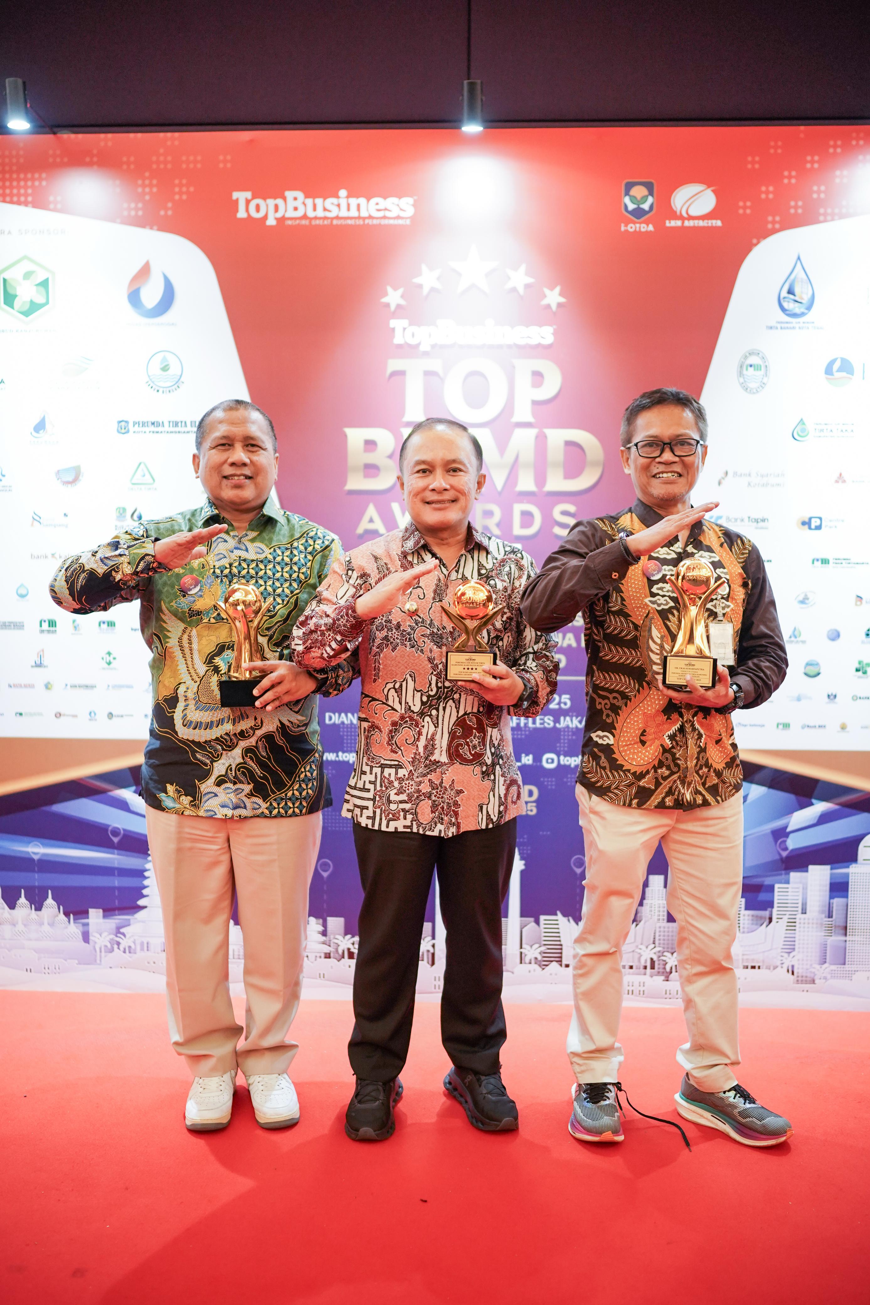 PAM Tirta Kamuning Sukses Raih Penghargaan TOP BUMD Awards Bintang 4 Tahun 2025