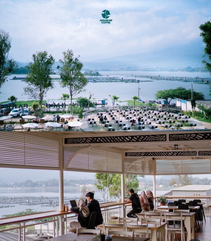 Jagara Ecopark Kuningan, Wisata Kekinian dengan View Waduk Darma & Wahana Seru untuk Liburan Keluarga