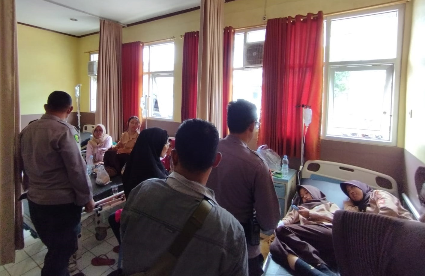 Puluhan Siswa SMAN 1 Luragung Diduga Keracunan, Satgas MBG Lakukan Ini