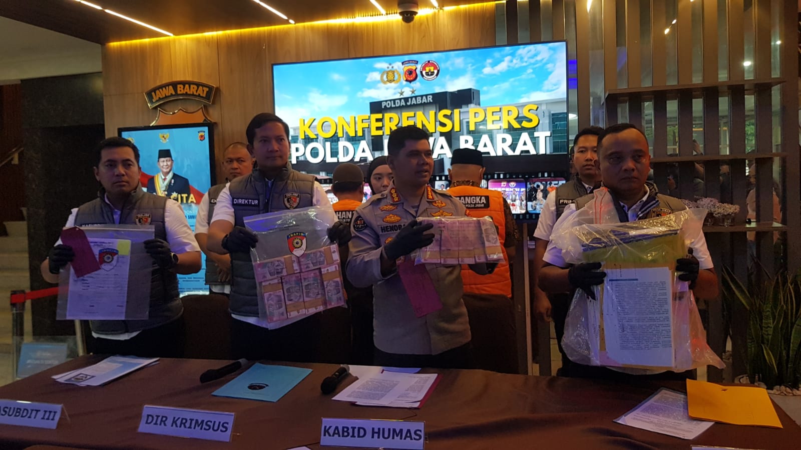 Polda Jabar Tetapkan Dua Tersangka Kasus Korupsi Proyek Jalan Lingkar Timur Kuningan