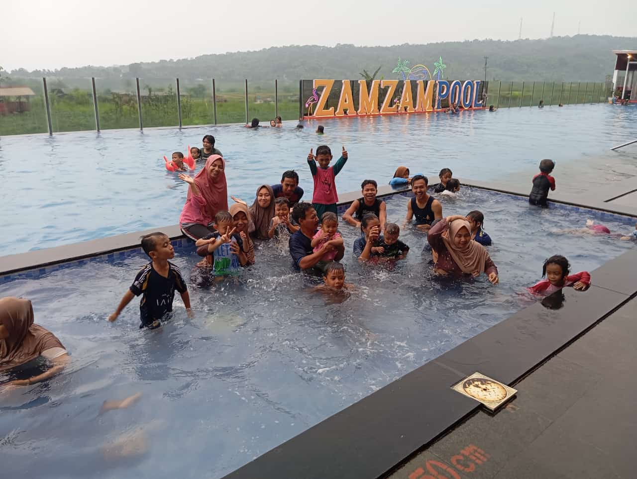 Menikmati Tempat Wisata Zam Zam Pool Kuningan, Ini Fasilitas yang Dimiliki