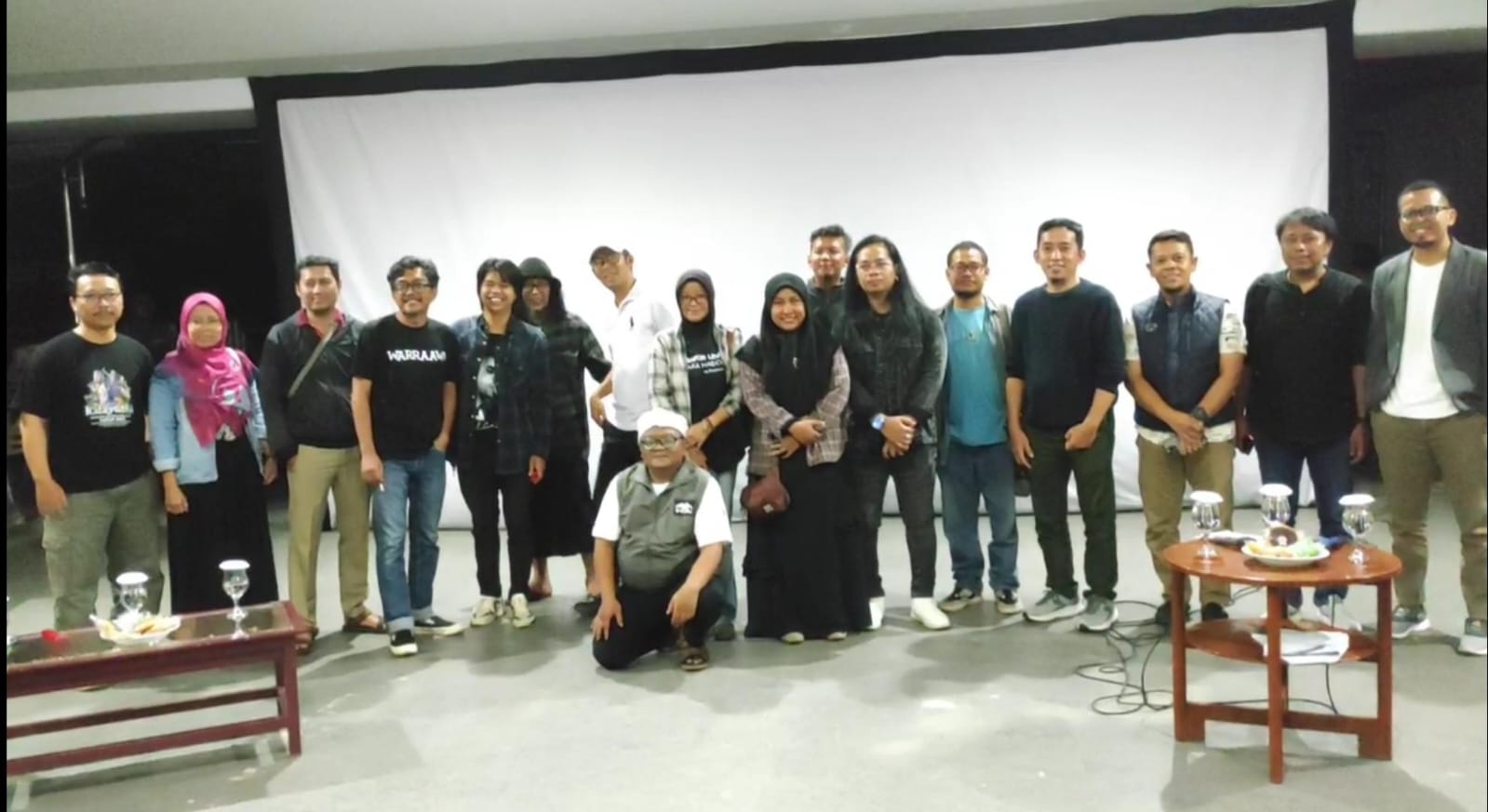 Diskusi Seniman Cirebon Raya untuk Hasilkan Cuan, Bahas Peluang Komersil dari Hasil Karya