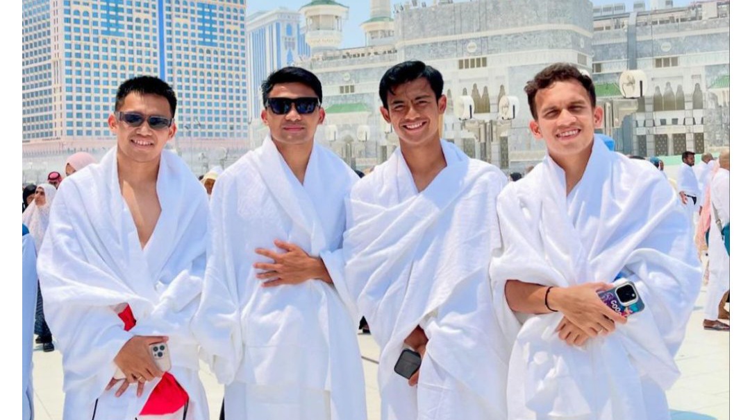 Memaknai Tangisan Pratama Arhan Saat Umrah Bersama Timnas Indonesia, Simak!