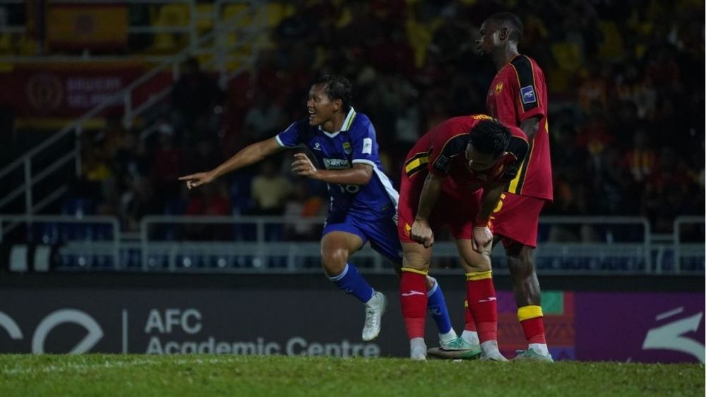 Drama Panas Laga Persib Bandung Menang 3-2 Lawan Selangor FC, Tribun Stadion MBPJ Bergolak