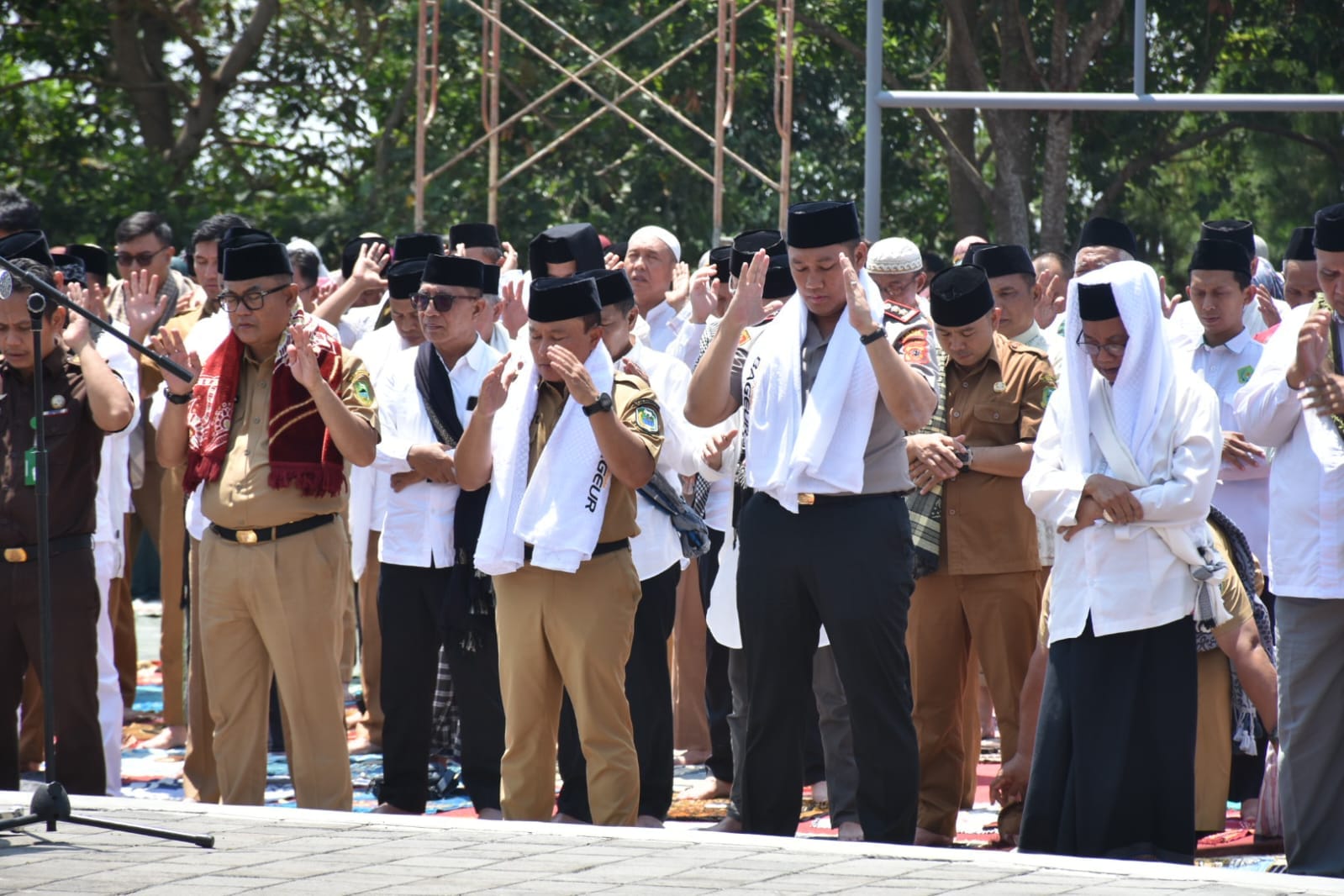 Pemkab Kuningan Laksanakan Salat Istisqa, Bupati Dian Ajak Warga Jaga Sumber Air