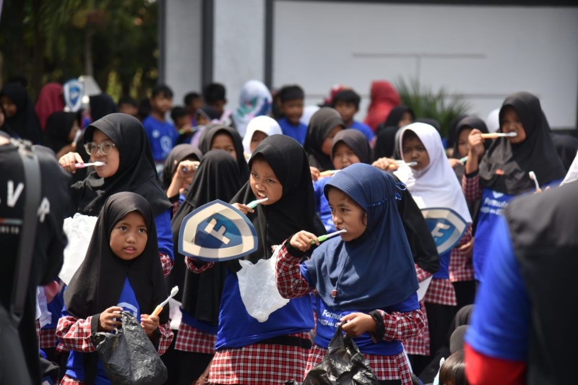 Bakti Sosial Kesehatan Gigi dan Mulut untuk Ribuan Siswa Sekolah Dasar di Kabupaten Kuningan