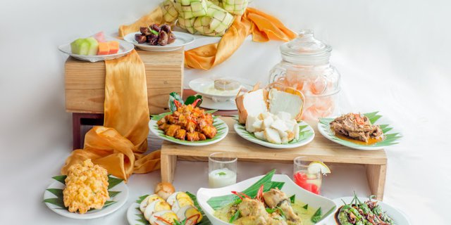 Yang Lagi Diet Wajib Coba Sih! 5 Tips Makan Sehat Saat Lebaran, Biar Badan Gak Ikut 'Lebar-an'