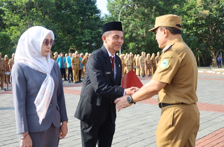 56 Pejabat Fungsional Dilantik, Bupati Kuningan: Harus Jadi 'Pendekar' Profesional