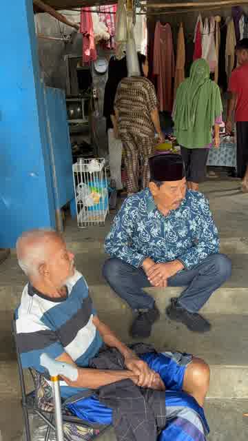 Rumah Lansia Hampir Ambruk, Ketua DPRD Kuningan Ajak Warga Gotong Royong Sabtu Ini