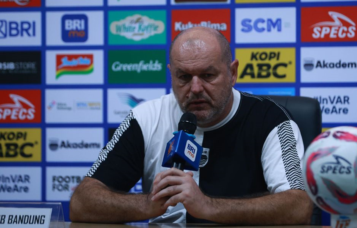 Gempa Bumi Saat Konferensi Pers, Bojan Hodak: Pertanda Keberuntungan untuk Persib Bandung