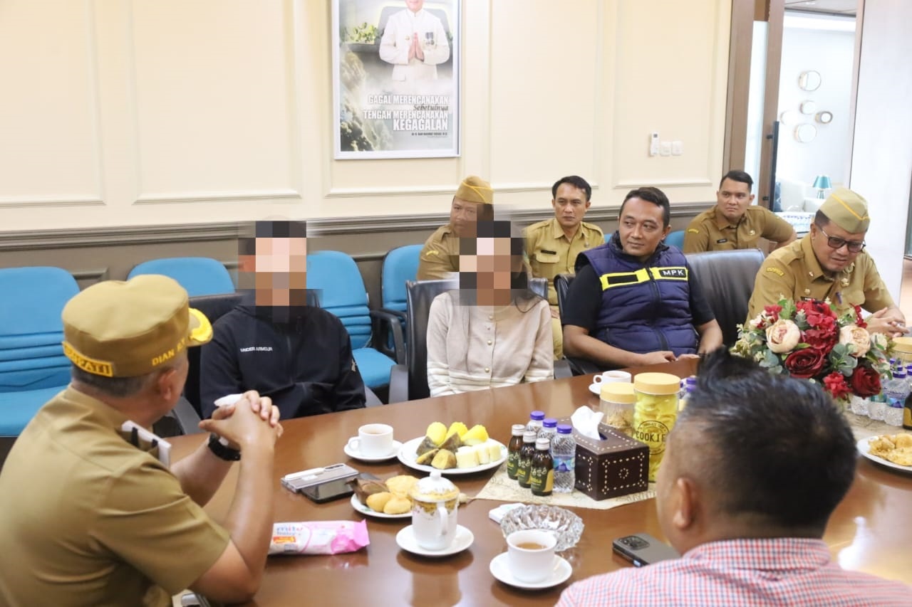 Pengalaman Pahit Korban TPPO di Kamboja Cerita di Hadapan Bupati Kuningan