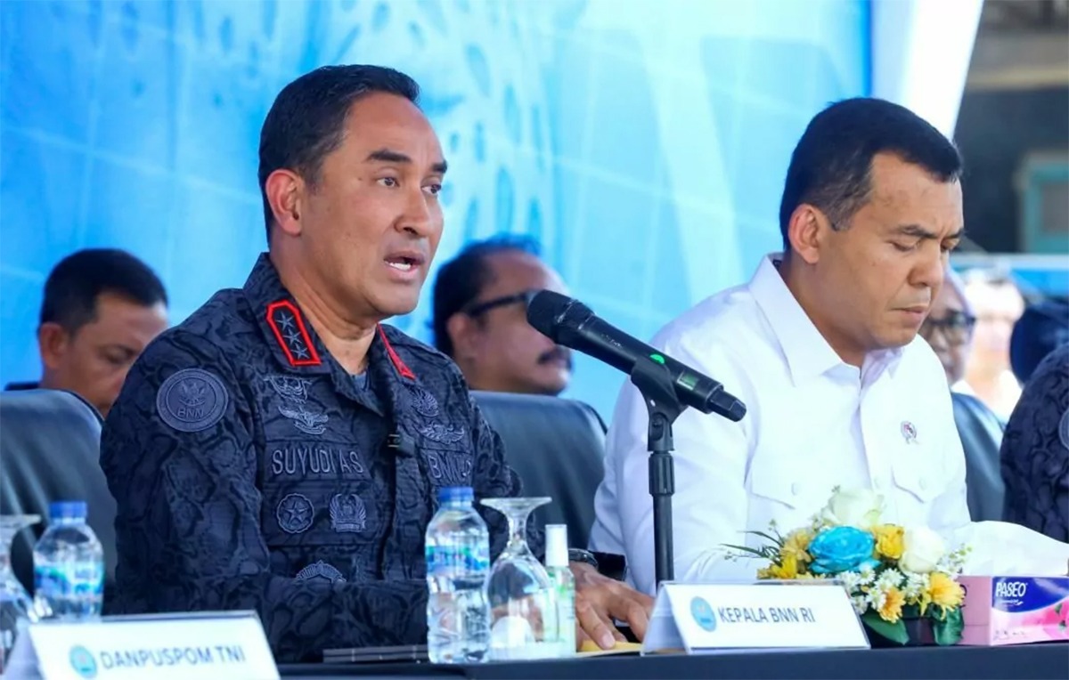 Prestasi yang Mengancam, Isu yang Menyerang: Komjen Suyudi dan Perang Dua Medan