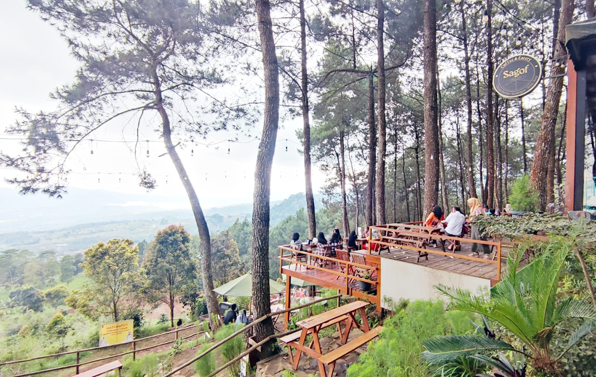 Rekomendasi 5 Kafe Bernuansa Alam di Kuningan yang Pas untuk Tempat Nongkrong dan Menikmati Pemandangan