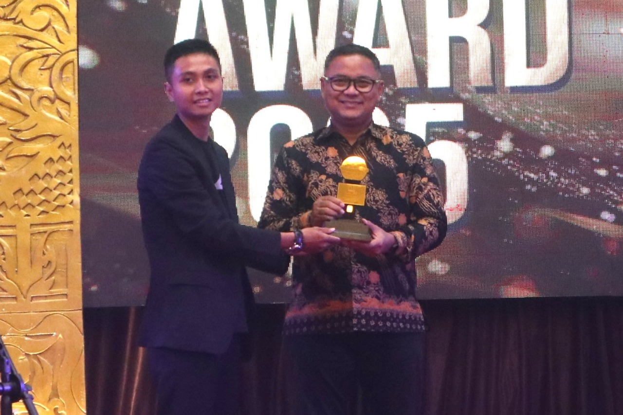 Wahyu Hidayah Raih Penghargaan Tokoh Tani Modern, Buktikan Pertanian Kuningan Maju