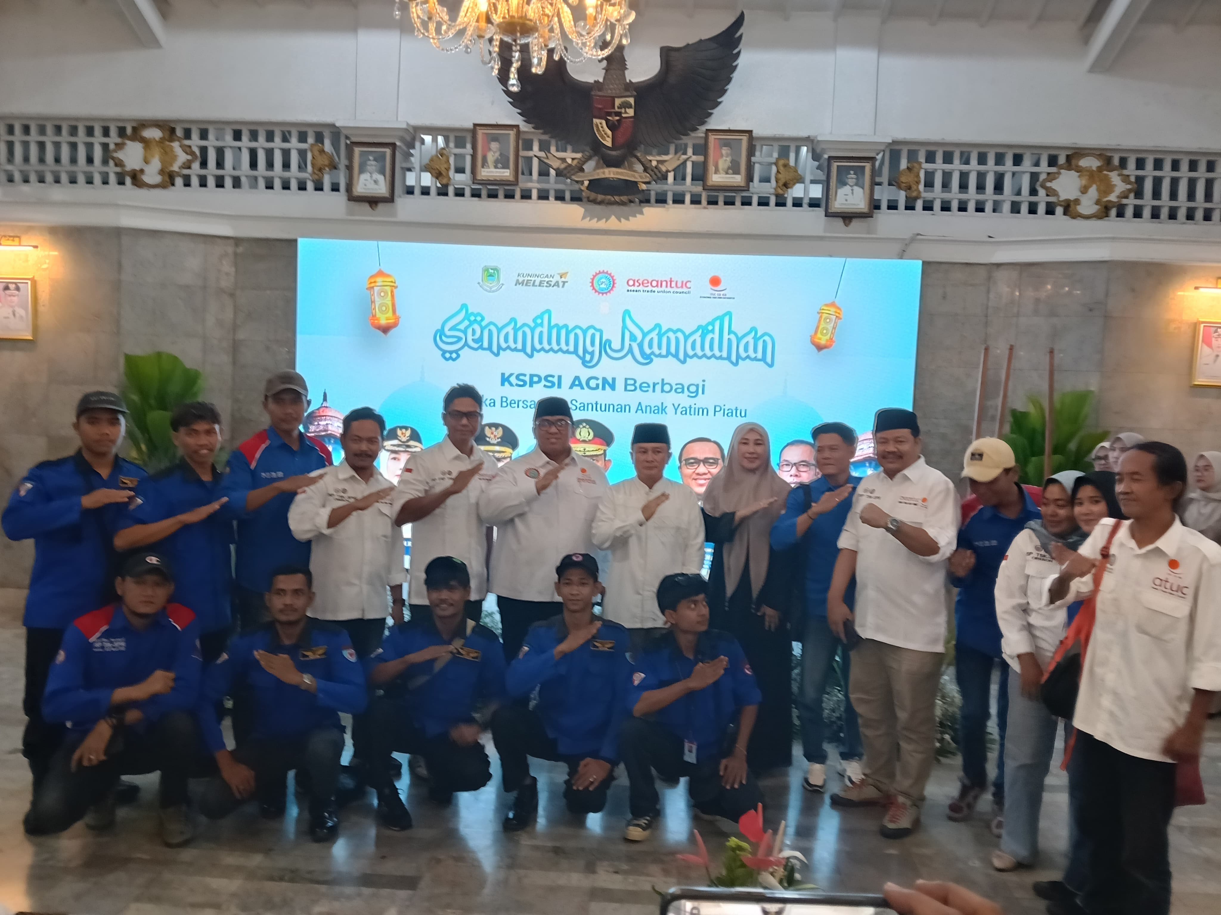 Buruh, Pejabat, dan Opick Bersatu di Pendopo: Senandung Ramadan KSPSI Hangatkan Kuningan