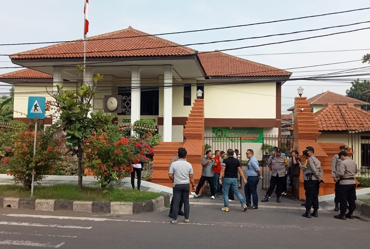 Suasana di PN Cirebon Jelang Sidang PK Saka Tatal, Pengamanan Lebih Ketat
