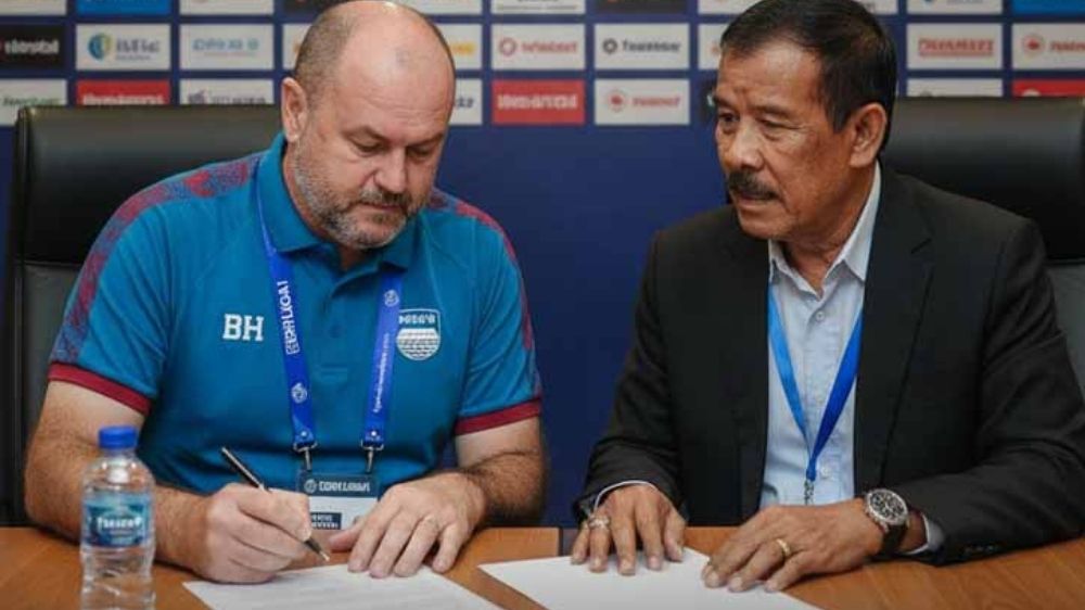 Kontrak Bojan Hodak di Persib Bandung Hingga 2028, Bagaimana Bobotoh?