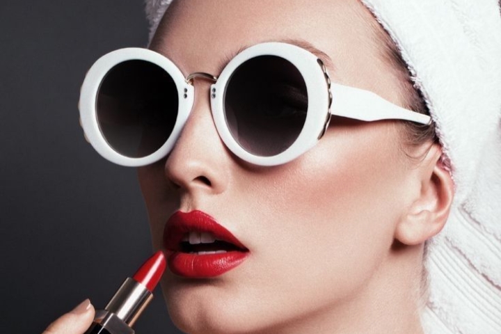 5 Rekomendasi Warna Lipstik untuk Bibir Hitam agar Tampil Cantik dan Percaya Diri