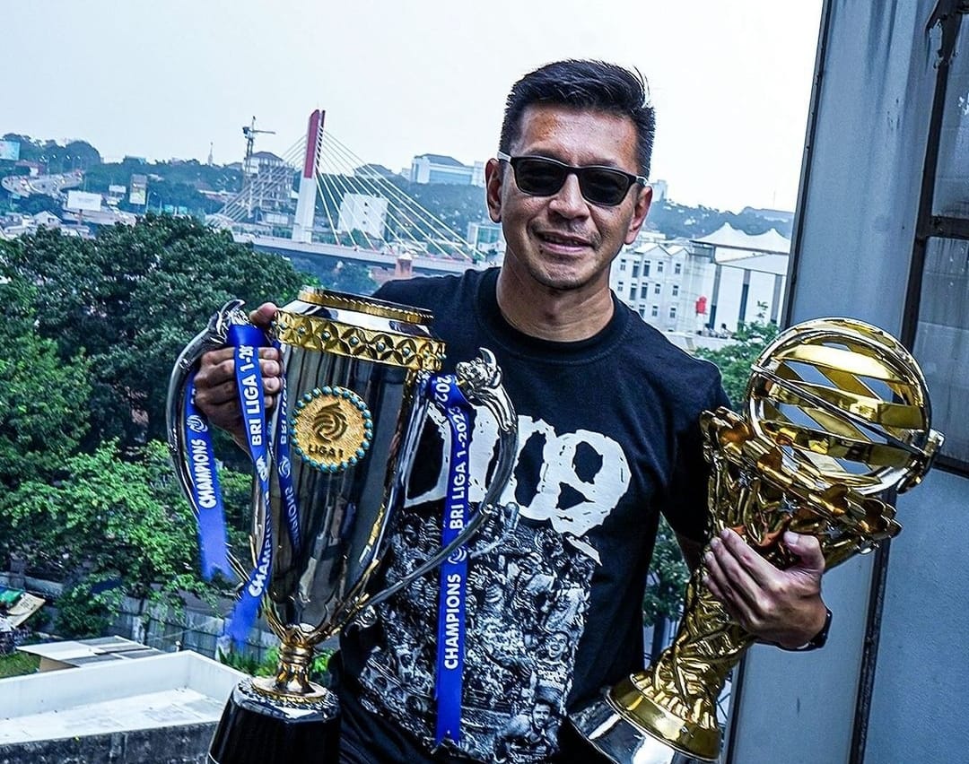 Sinyal Teddy Tjahjono Keluar dari Persib Bandung Kian Menguat, Kode: Tunggu Transfer Window