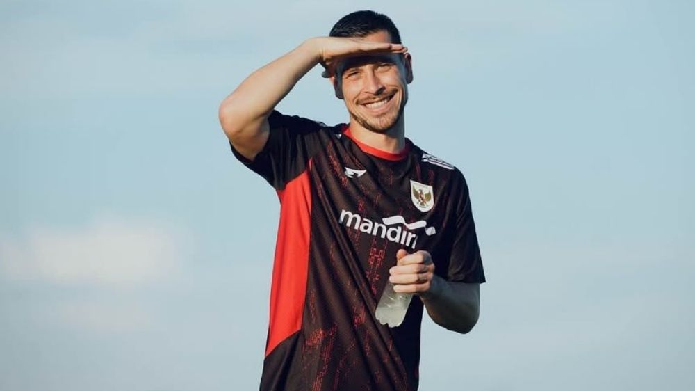 Thom Haye Kena Sanksi FIFA Setelah Tampil Gemilang di Laga Persib Bandung vs Selangor FC, Ada Apa? 