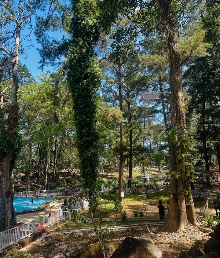 5 Rekomendasi Wisata Keluarga di Kuningan, Cocok Banget Buat Family Time Saat Akhir Pekan