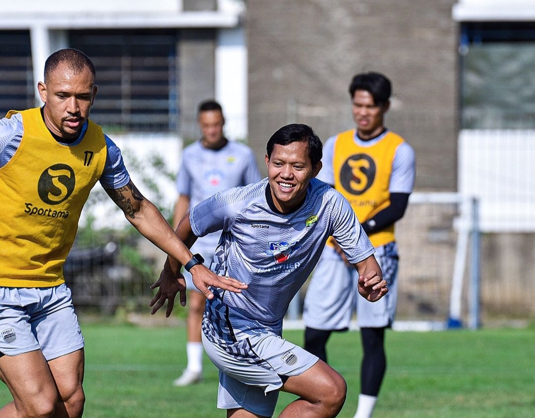 Persib Bandung Dihuni Pemain Berkualitas, Adam Alis Tak Risau, Ngaku Siap Bersaing