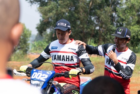 Full Gaspol! Yamaha Ajak Awak Media Asah Skill Bawa WR155 & YZ125X pada Event BLU CRU Yamaha Off-Road Skill Up