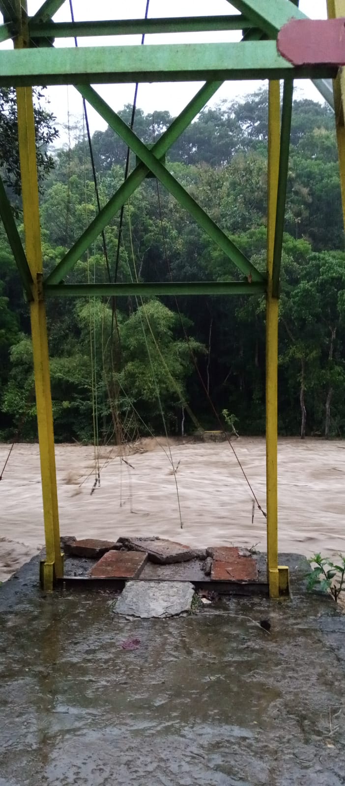 Seharian Hujan Deras, 8 Desa di Kuningan Dilanda Banjir dan Tanah Longsor, Alhamdulillah Tak Ada Korban
