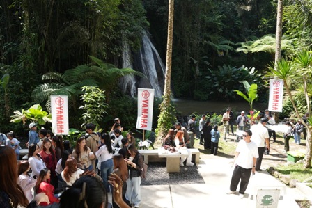 Seru Sajan! Ratusan Anak Muda Bali Hangout Bareng Yamaha Grand Filano Hybrid dan Baskara Mahendra