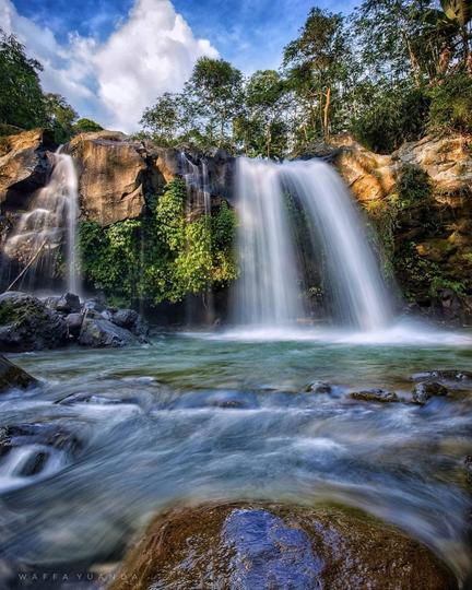 3 Destinasi Wisata Curug yang Sedang Ramai Dikunjungi di Kendal, Curug Panglebur Gongso Salah Satunya!