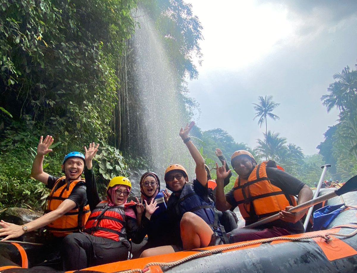 Arung Jeram di Sungai Cipunegara, Wisata Air Terbaik di Subang, Cocok untuk Liburan Nataru