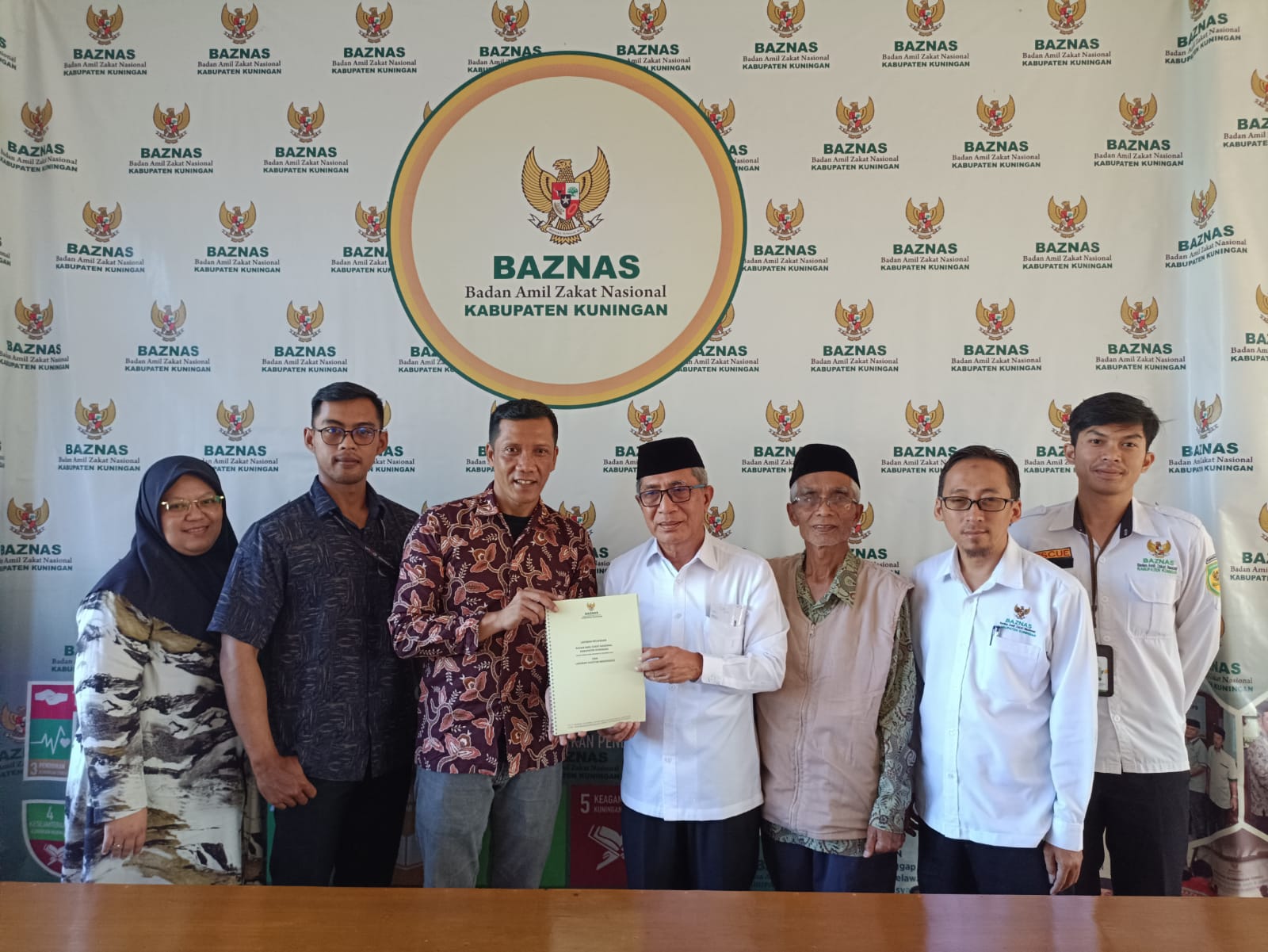 Kinerja Keuangan Tahun 2023 Tanpa Cela, Baznas Kuningan Dapat Predikat WTP dari Kantor Akuntan Publik