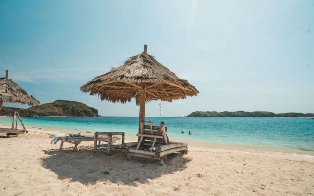 Pantai Tanjung Aan , Distinasi Wisata di Lombok yang Sayang untuk Dilewatkan