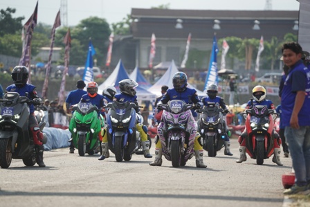 MAXi Race Capai Garis Finis, MAXi GP dan Drag Battle Hadirkan Keseruan MAXimal di Boyolali