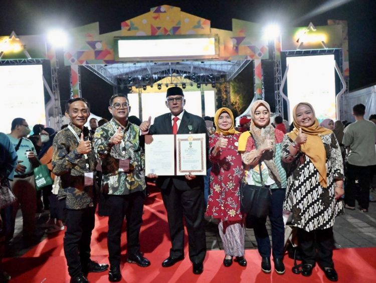 Penghargaan dari Presiden untuk Bupati Acep Purnama, Dianggap Sukses Majukan Koperasi dan UMKM di Kuningan