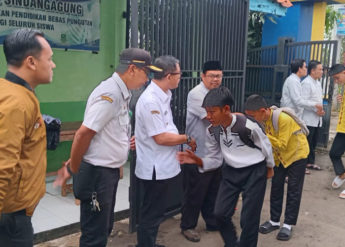 Kepala Disdikbud Kuningan Sidak Program Sekolahku Keren, Demi Kedisiplinan dan Pembentukan Karakter Siswa