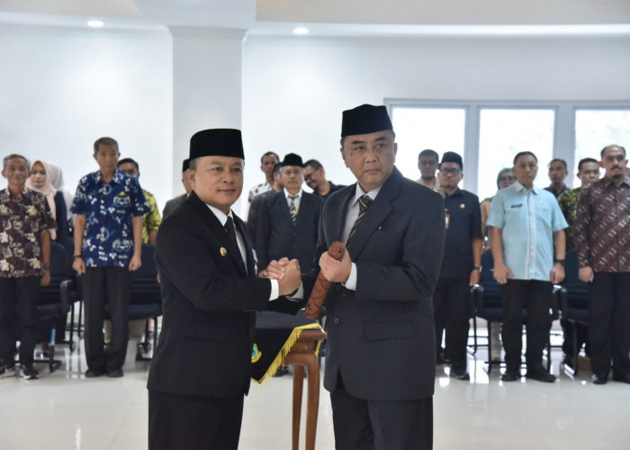 240 ASN Dilantik, Elon Carlan Jadi Kadisdikbud, Guruh Jabat Sekwan Gantikan Deni Hamdani