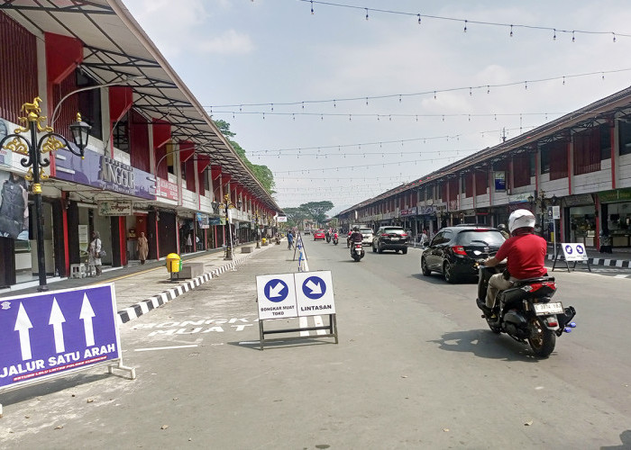 Ojek Online Tak Bisa Parkir di Pertokoan Jl Siliwangi Kuningan, Omzet Pedagang Makin Ngedrop