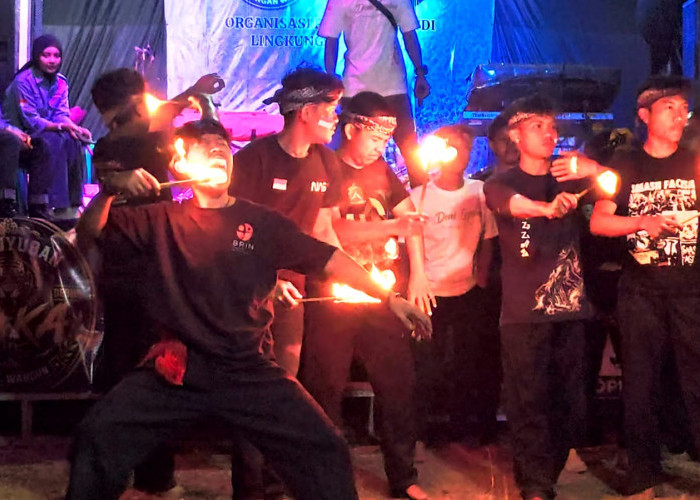 DEBUS! Atraksi Ekstrim Meriahkan Puncak Perayaan HUT RI ke-81 Blok Wangun Citangtu