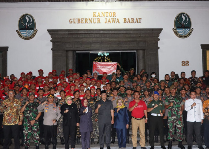 Berjalan Kaki Cirebon-Bandung, Tim Ekpedisi Kebangsaan Bertemu Gubernur Jabar, Ini yang Disampaikan