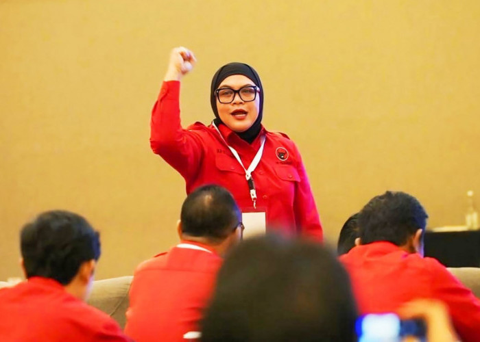 Calon Ketua PDI Kuningan, Hj Ika: Tidak Ada yang Paling Kuat