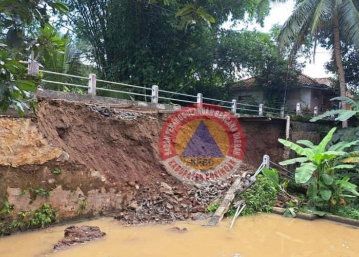 Hujan Deras, Jembatan Penghubung di Desa Kutaraja Putus