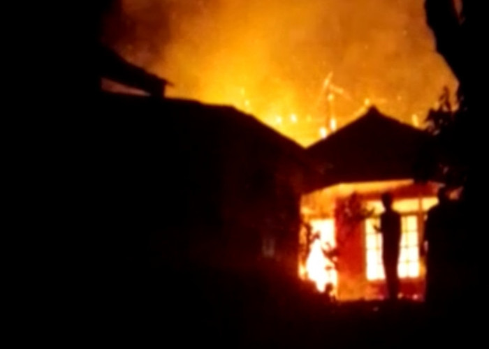 INNALILLAHI, Kebakaran Rumah di Desa Sayana, Kuningan, Wanita Berkebutuhan Khusus Tewas Terbakar