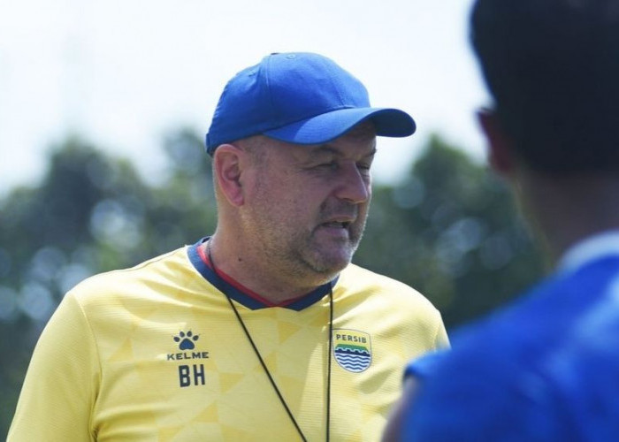 Bojan Hodak Ungkap Fakta Mengejutkan Kekuatan Dewa United Menjelang Duel Persib di GBLA